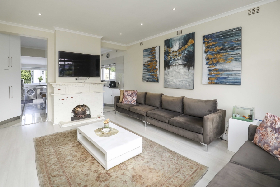 3 Bedroom Property for Sale in Claremont Western Cape